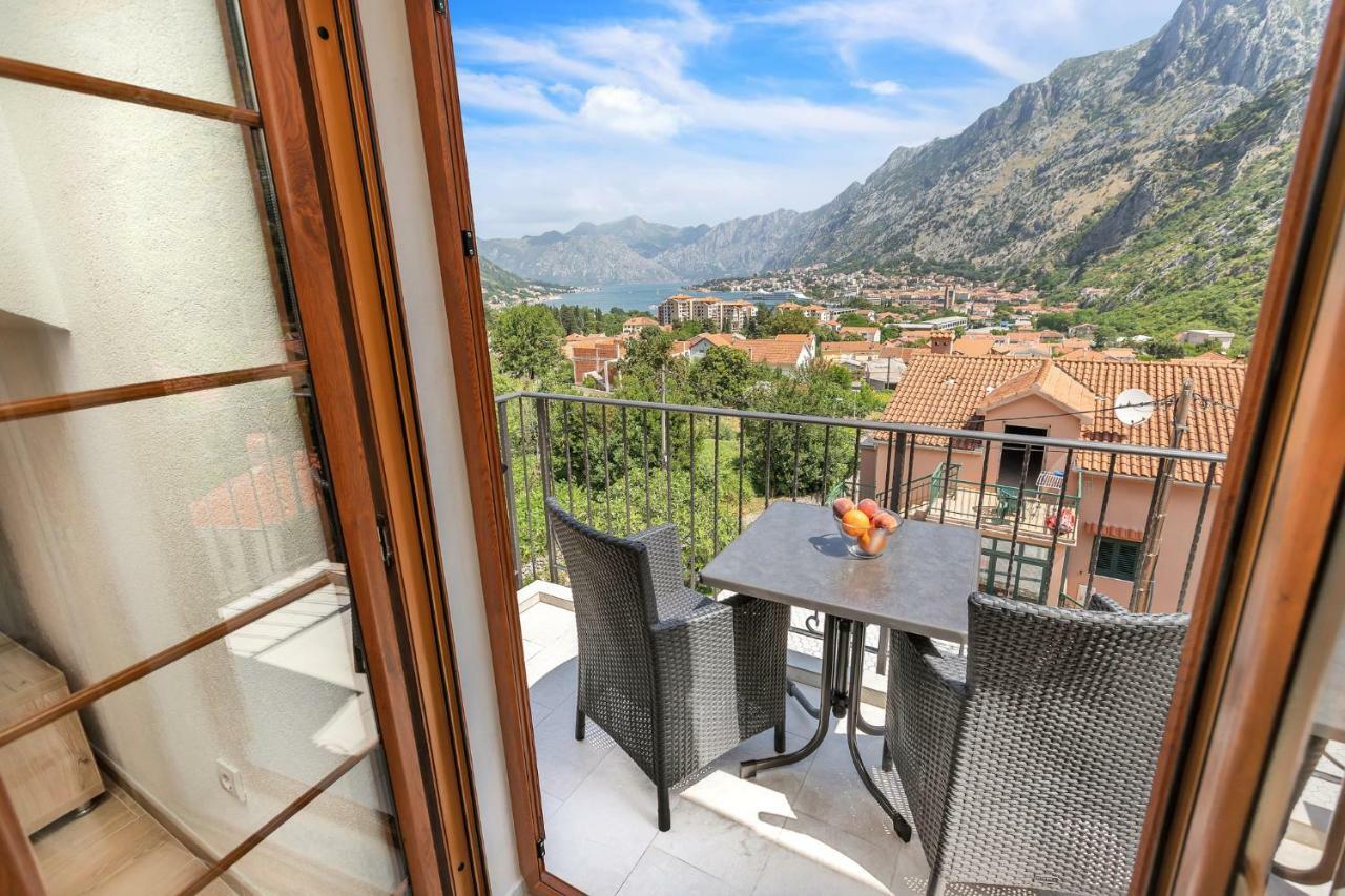 Apartments Mezini 11 Kotor Exterior foto