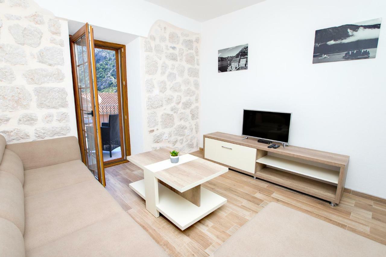 Apartments Mezini 11 Kotor Exterior foto