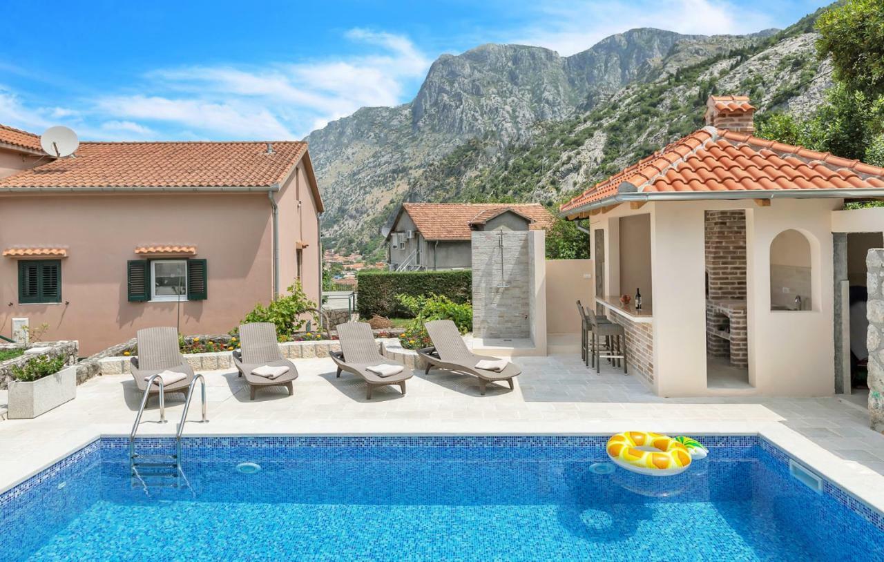 Apartments Mezini 11 Kotor Exterior foto